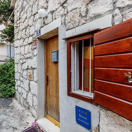 Dalmatian Cottage, Pedestrian Zone * スプリト